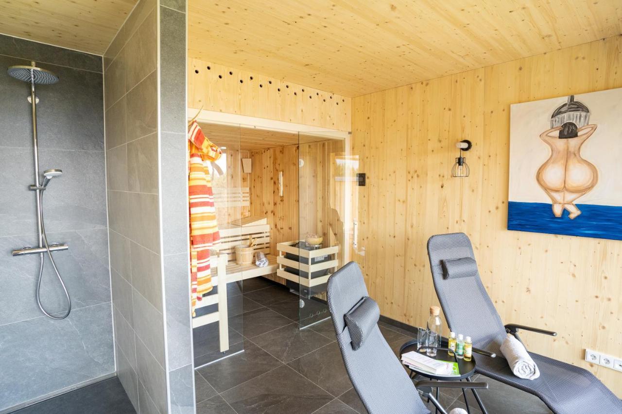 Holzhaus "Zum Schwarz'N" Apartment Aurach am Hongar ภายนอก รูปภาพ