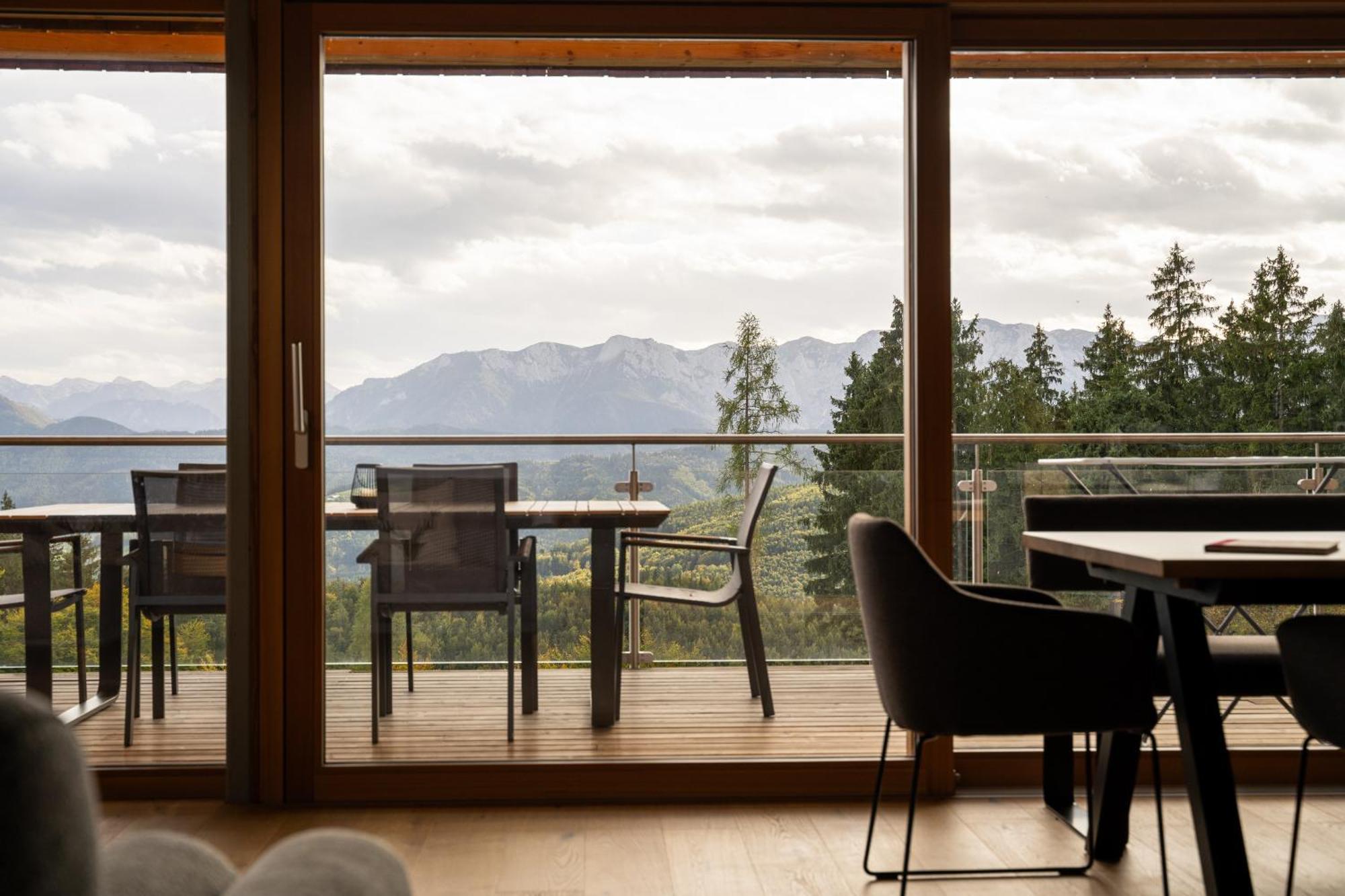 Holzhaus "Zum Schwarz'N" Apartment Aurach am Hongar ภายนอก รูปภาพ
