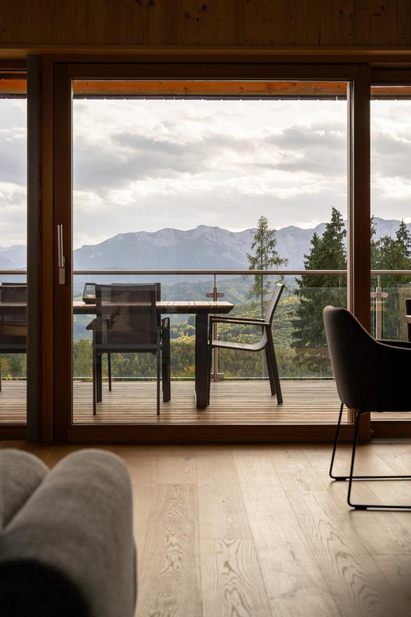Holzhaus "Zum Schwarz'N" Apartment Aurach am Hongar ภายนอก รูปภาพ