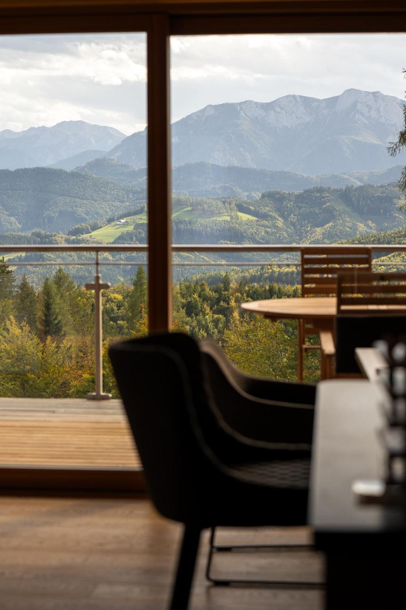 Holzhaus "Zum Schwarz'N" Apartment Aurach am Hongar ภายนอก รูปภาพ