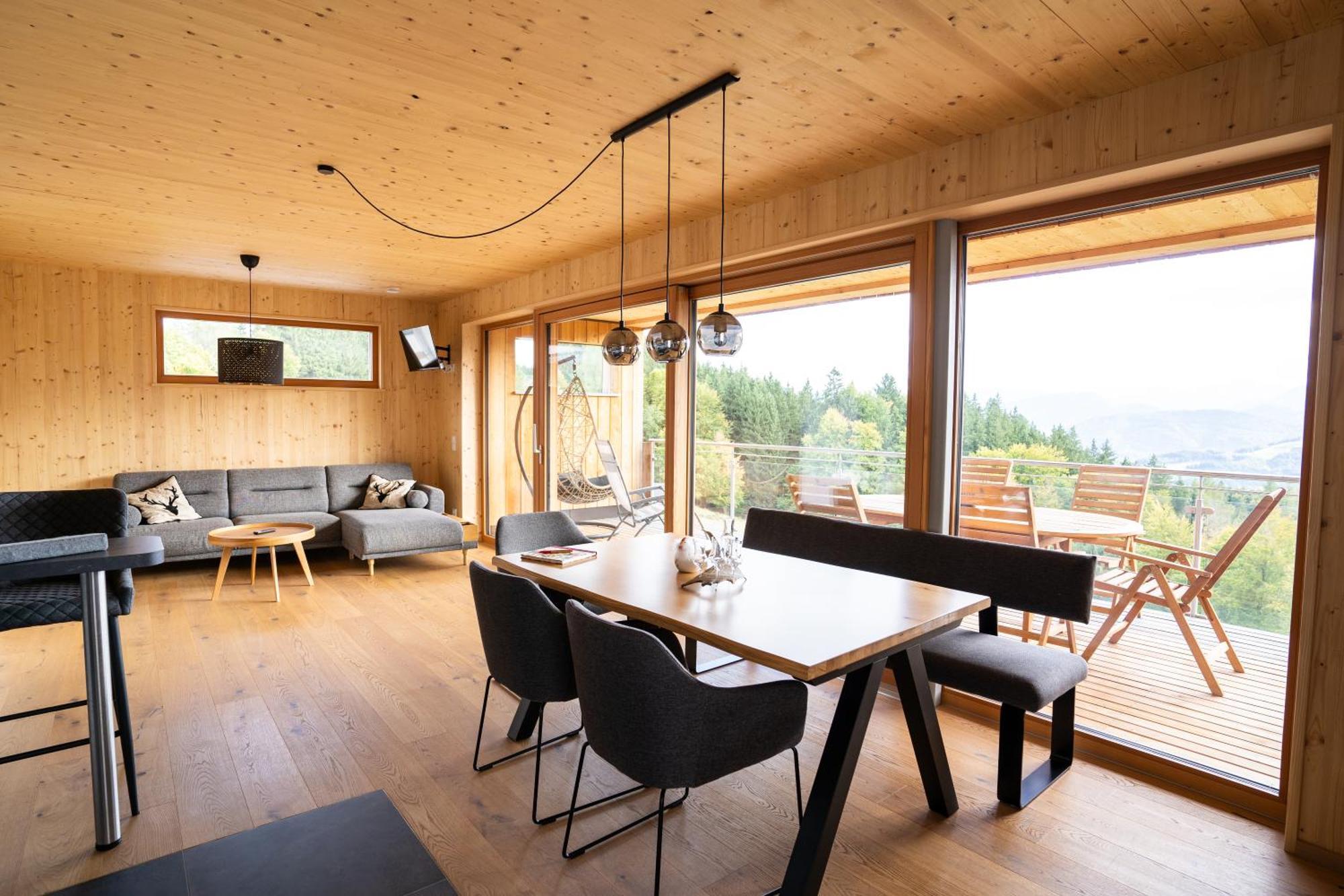 Holzhaus "Zum Schwarz'N" Apartment Aurach am Hongar ภายนอก รูปภาพ